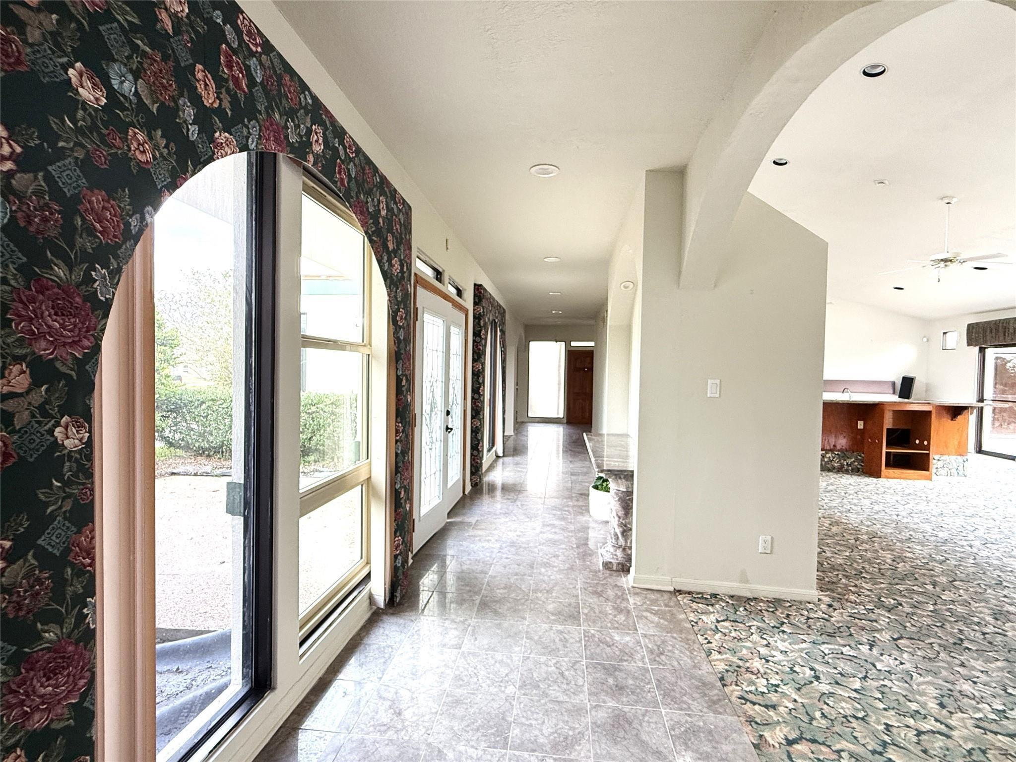 7110 W Mockingbird Lane