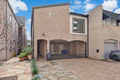 Photo of 516 S Post Oak Lane #18, Houston, TX 77056 (MLS # 85488848)