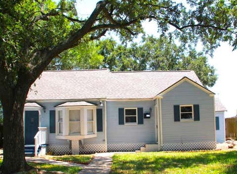 Photo of 807 10th Avenue N, Texas City, TX 77590 (MLS # 17822161)