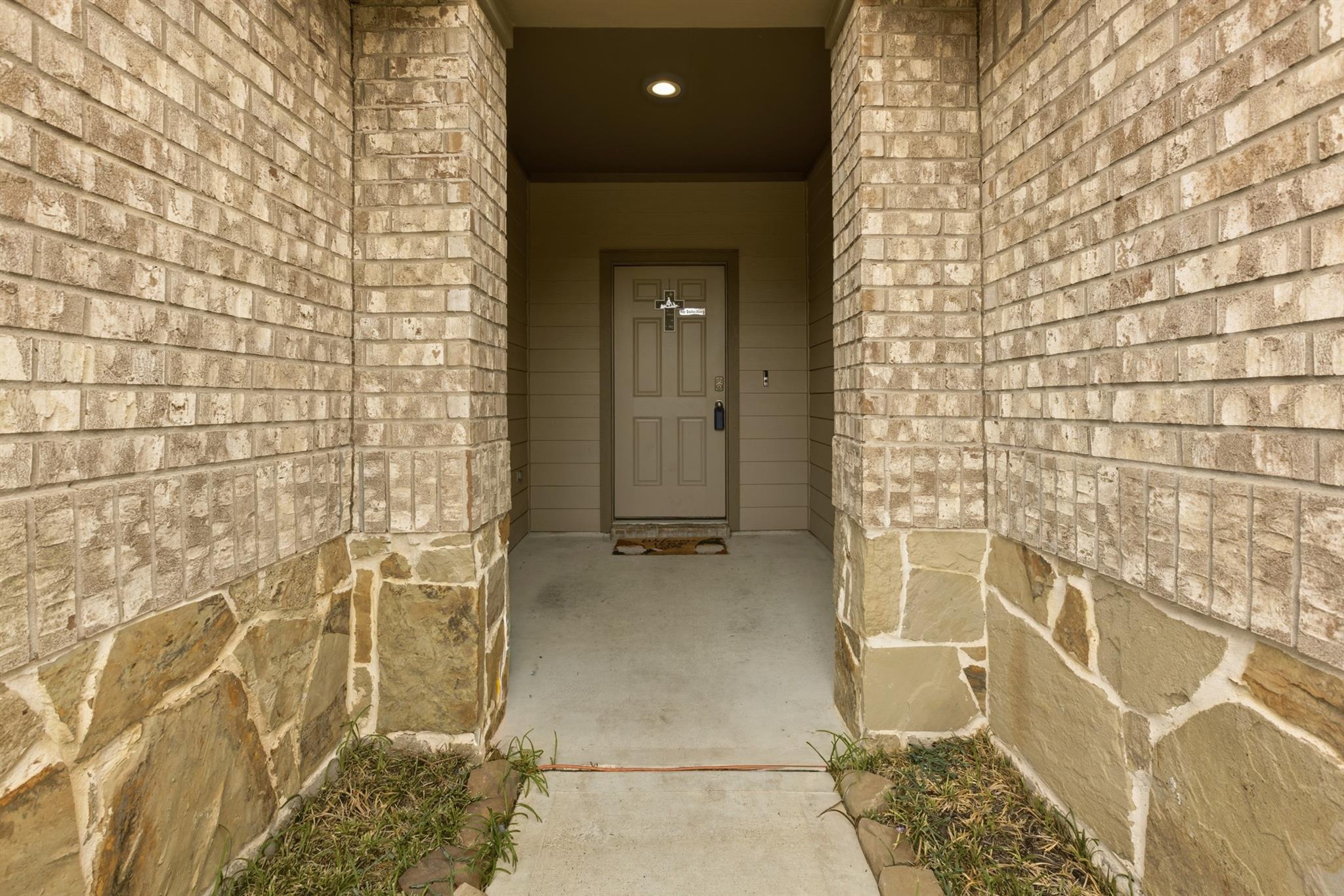 3322 Sumac Drive