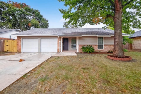 Photo of 10615 Kirkdale Drive, Houston, TX 77089 (MLS # 77422830)