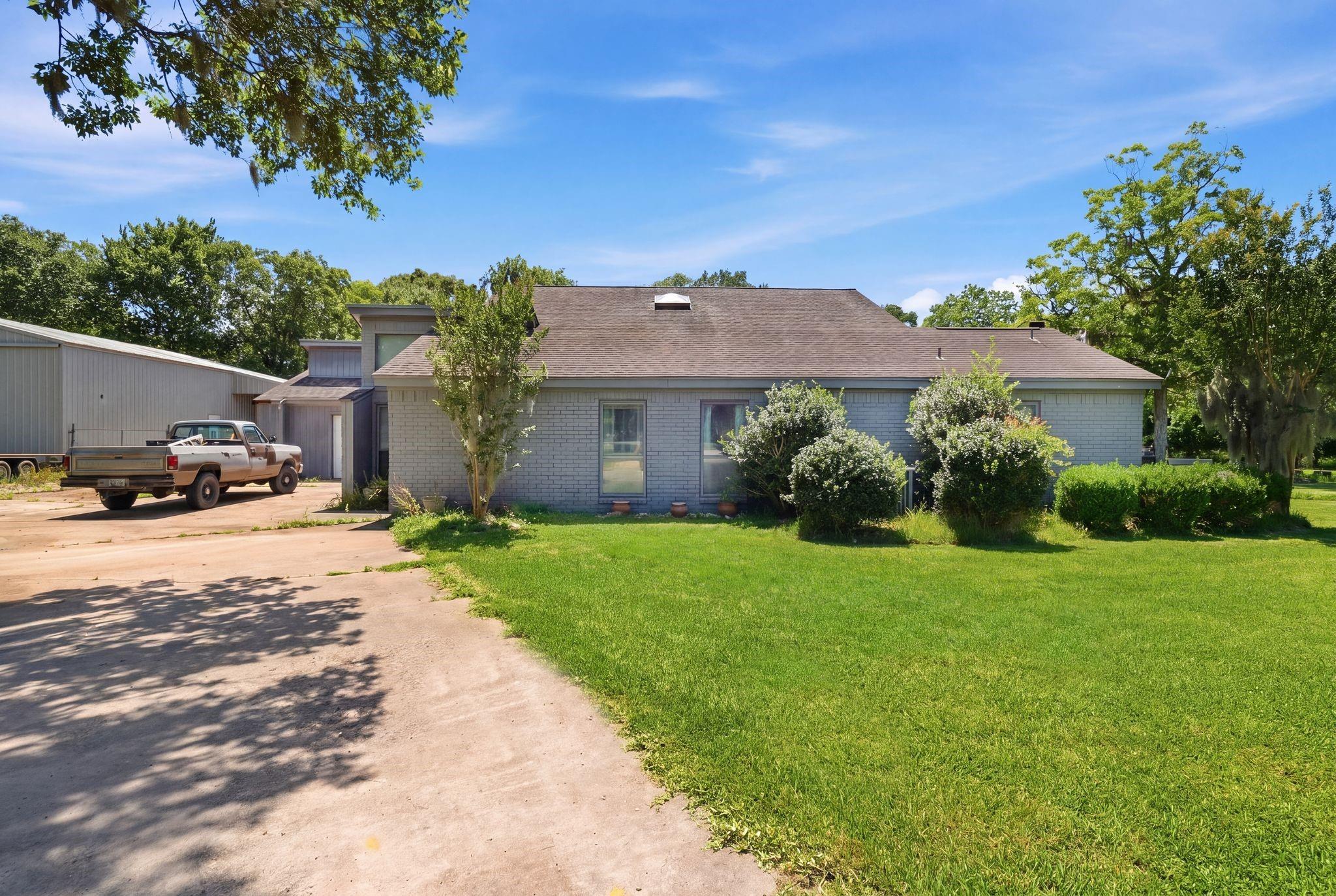 151 Tweedy Lane