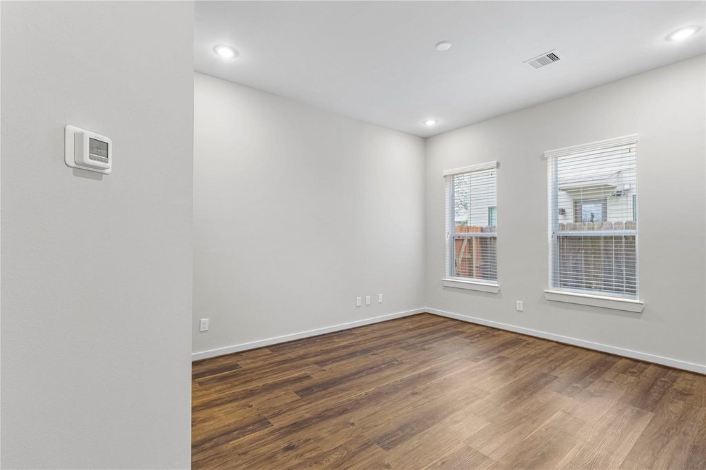 Photo of 606 Thornton Oaks Lane, Houston, TX 77018 (MLS # 62217333)