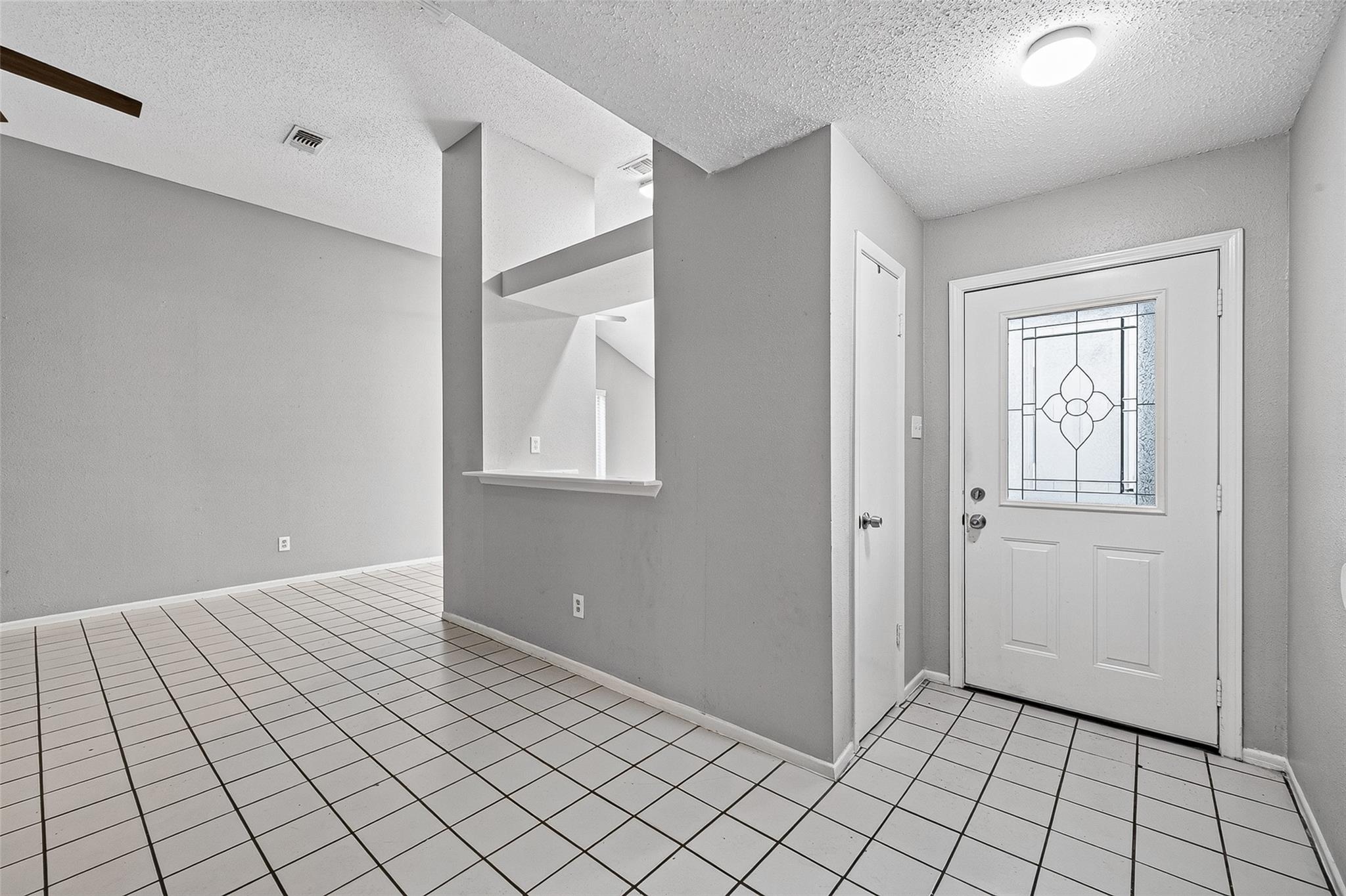 1811 Crosscoach Lane