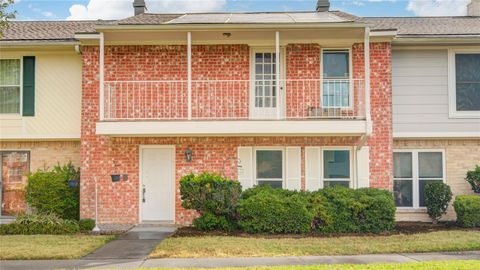 Photo of 14249 Lost Meadow Lane, Houston, TX 77079 (MLS # 8698710)