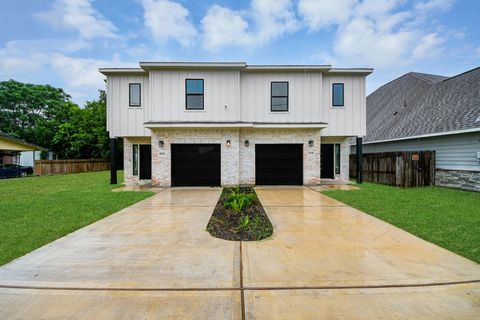 Photo of 8218 Lawler Unit B Street, Houston, TX 77051 (MLS # 45666147)