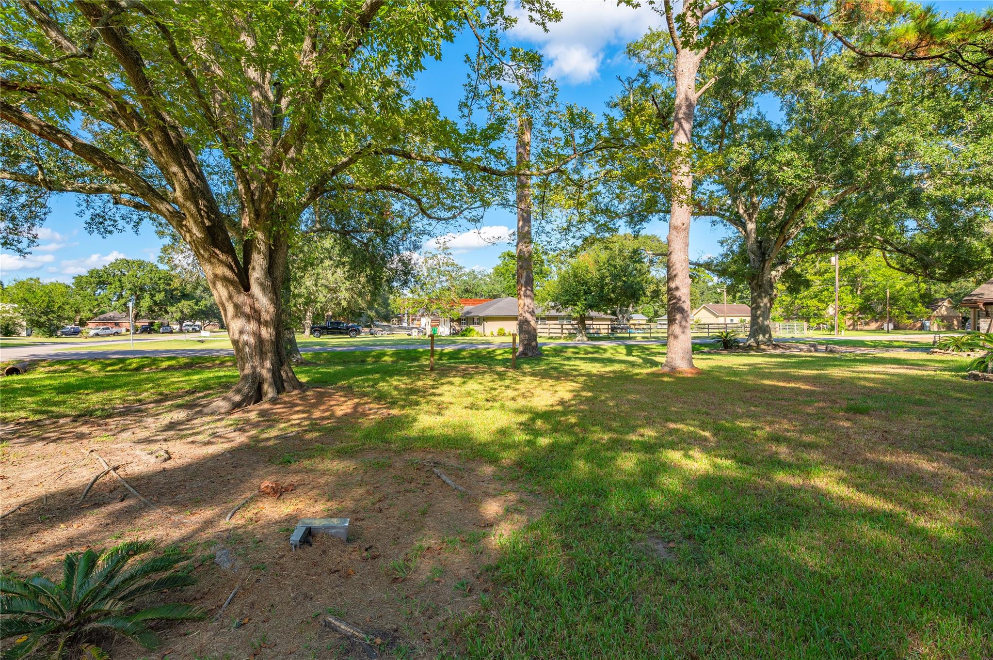 6903 Meadowlark Lane