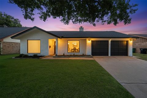 Photo of 6107 Golden Forest Drive, Houston, TX 77092 (MLS # 91828874)