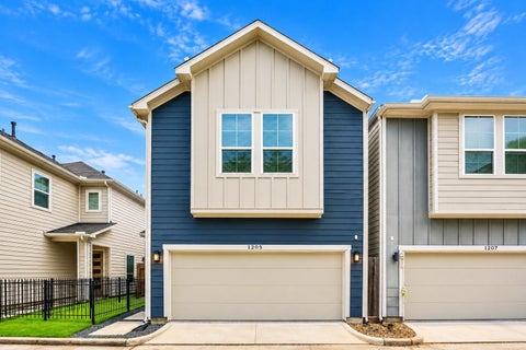 Photo of 1205 W Tidwell Road, Houston, TX 77091 (MLS # 84356176)