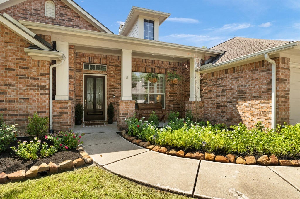 Photo of 12922 Coopers Hawk Drive, Houston, TX 77044 (MLS # 89245420)