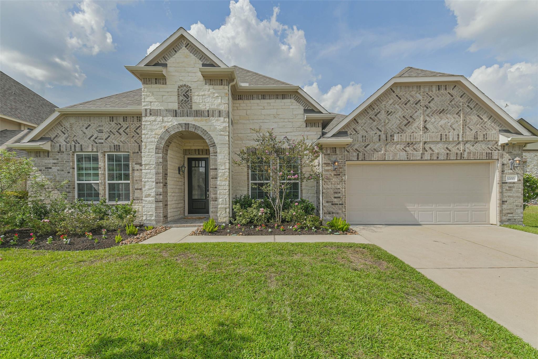 32015 Autumn Orchard Lane