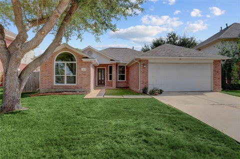Photo of 519 N Marathon Way, Stafford, TX 77477 (MLS # 3857551)