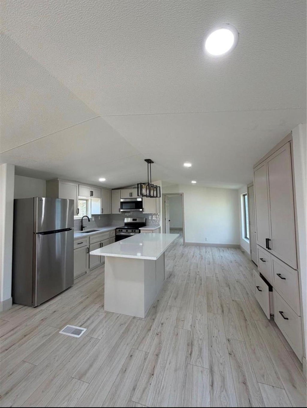 Photo of 3323 Trefle Rue, Rosharon, TX 77583 (MLS # 88773843)