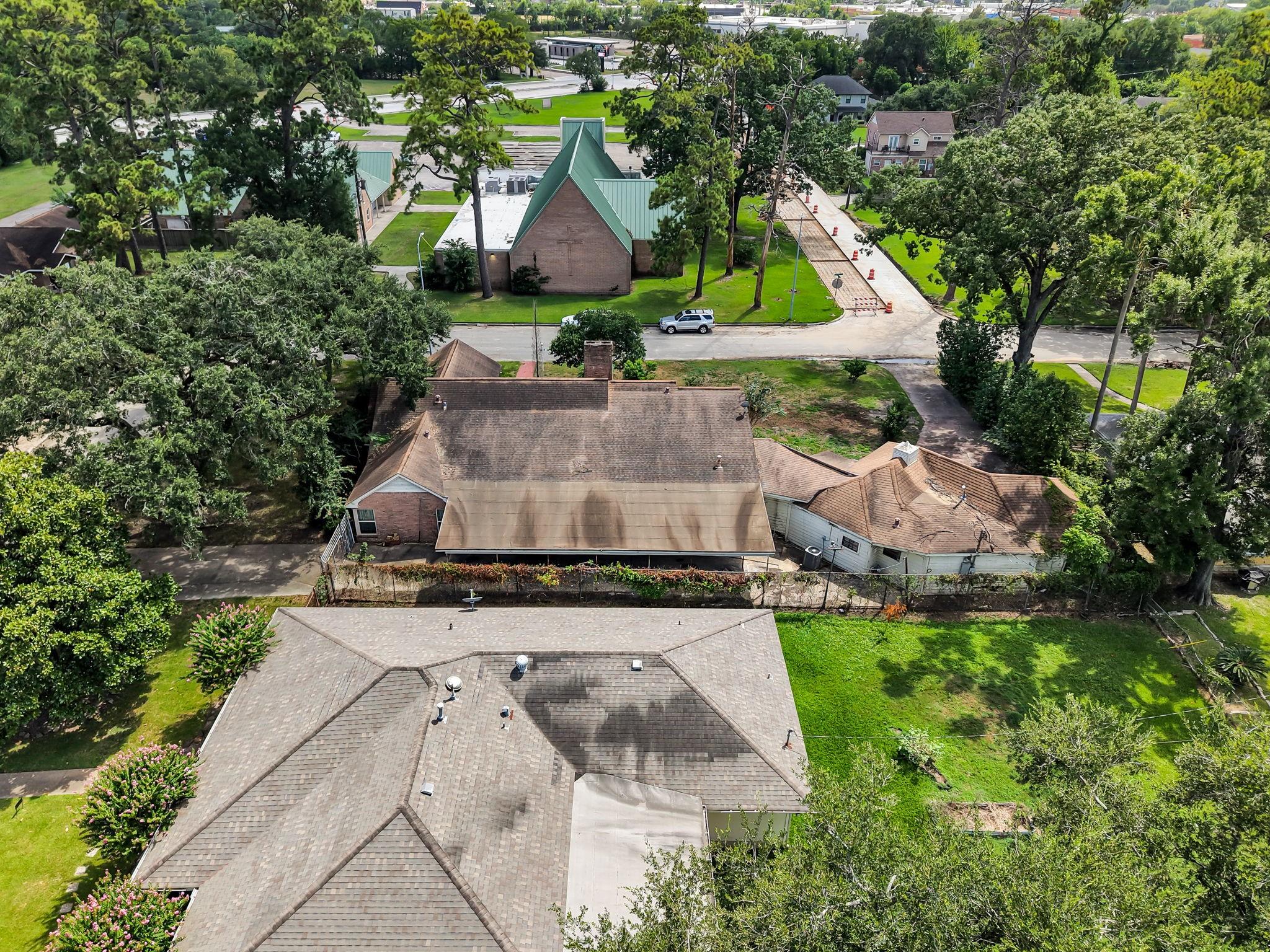4425 Laurel Drive