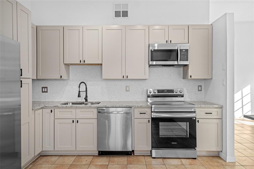 Photo of 17510 Bullis Gap Drive, Hockley, TX 77447 (MLS # 98187664)