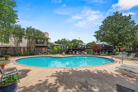 Photo of 5711 Sugar Hill Drive #24, Houston, TX 77057 (MLS # 11684004)