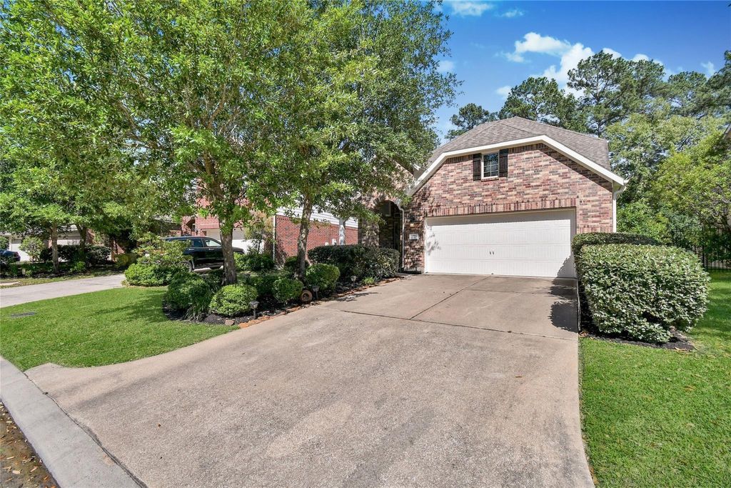 Photo of 22 Wood Drake Place, Tomball, TX 77375 (MLS # 52325079)