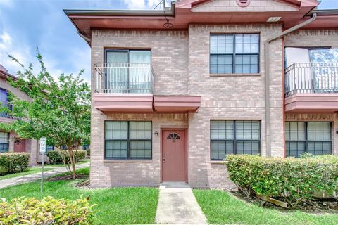 Photo of 9400 Bellaire Boulevard #202, Houston, TX 77036 (MLS # 58693946)