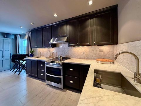 Tiny photo for 2507 Montrose Boulevard #36, Houston, TX 77006 (MLS # 77854496)