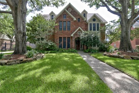 Photo of 5010 Hastingwood Drive, Houston, TX 77084 (MLS # 82783322) Photo of 5010 Hastingwood Drive, Houston, TX 77084 (MLS # 82783322)