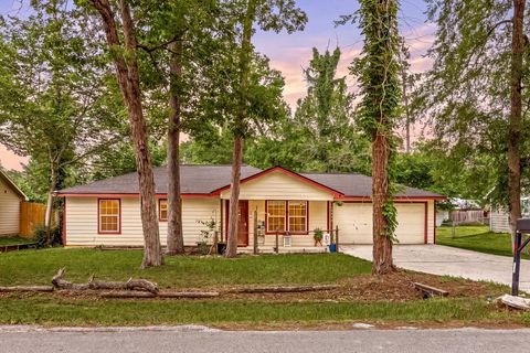 Photo of 10443 Royal York Drive, Conroe, TX 77303 (MLS # 29591020)