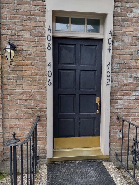 Photo of 406 N Post Oak Lane, Houston, TX 77024 (MLS # 30292856)