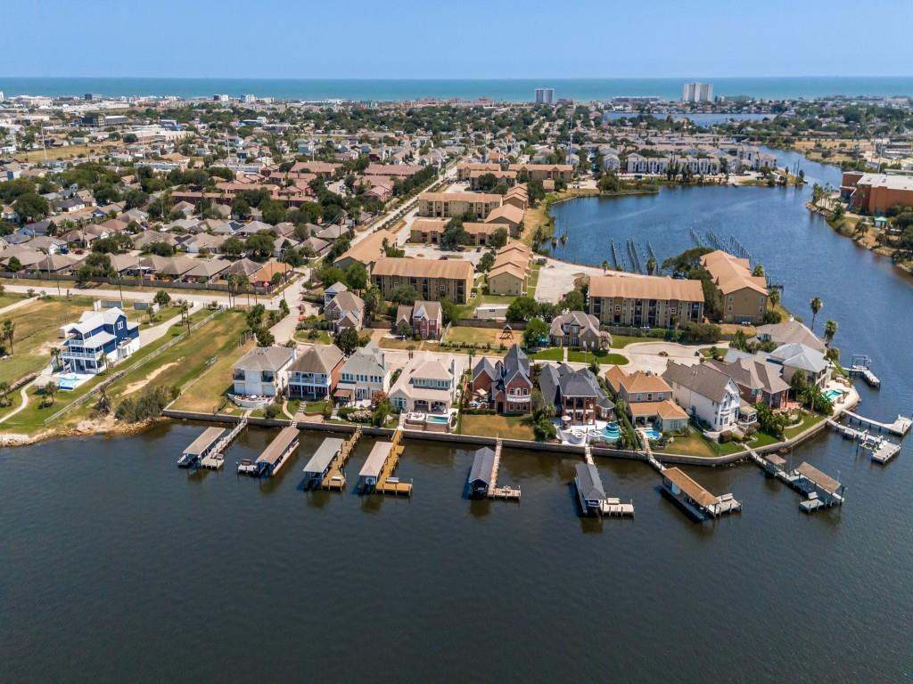7312 Offats Point Circle