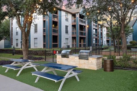 Photo of 10951 Laureate Drive #0303, San Antonio, TX 78249 (MLS # 42623508)