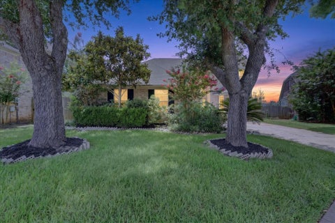 Photo of 4610 Misty Morning Court Ct, Missouri City, TX 77459 (MLS # 61340528)