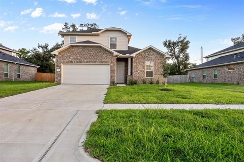 Photo of 399 Magnolia Street, Richwood, TX 77531 (MLS # 44626088)