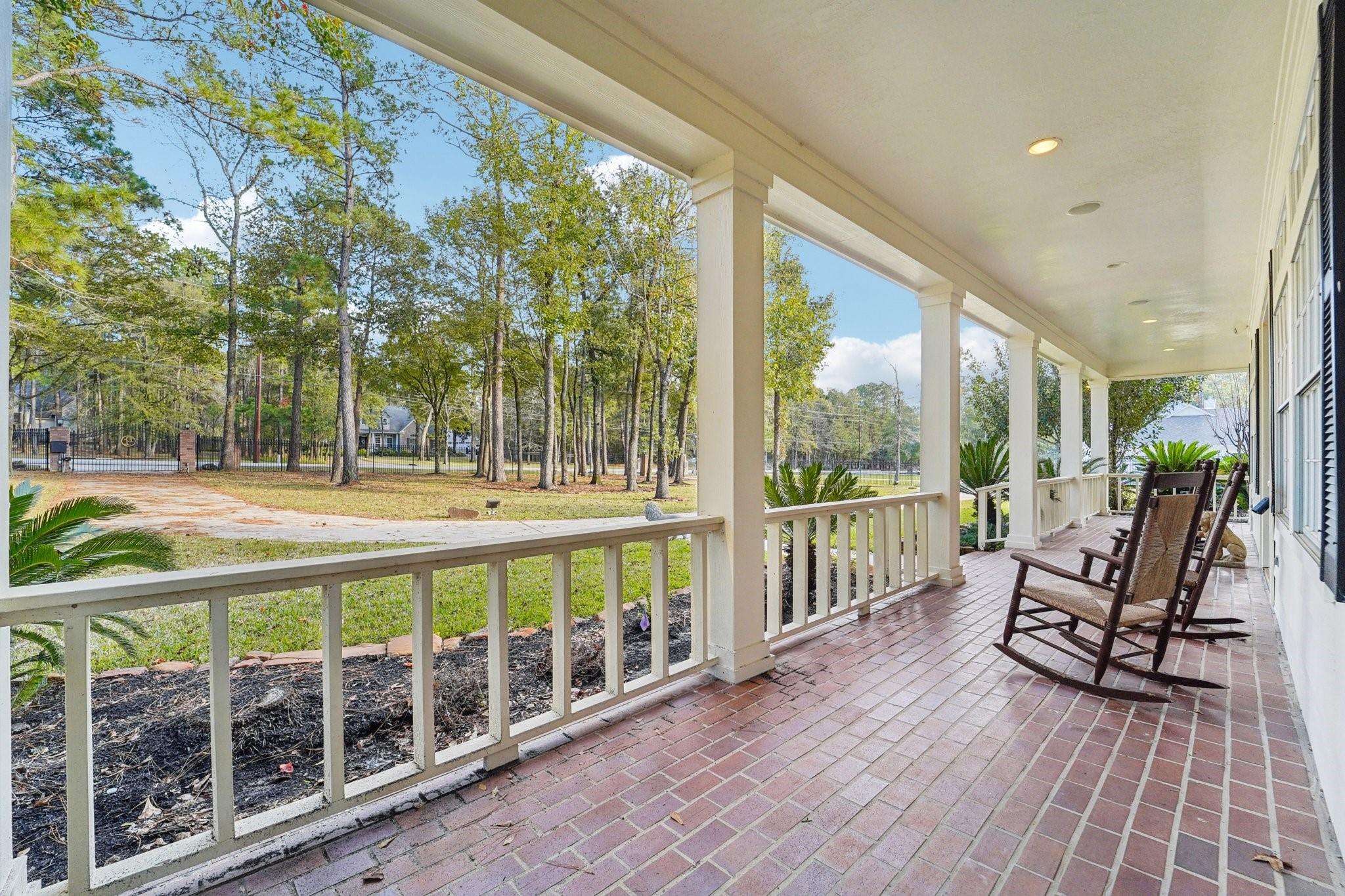 10714 Crestwater Circle