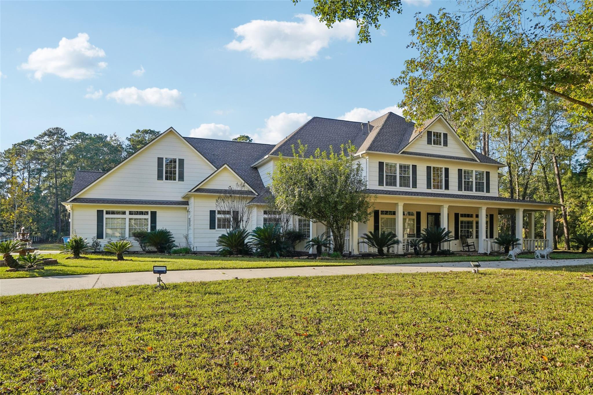 10714 Crestwater Circle