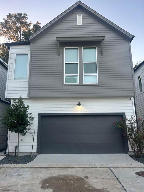 Photo of 4605 Lavatera Street, Houston, TX 77018 (MLS # 44933708)