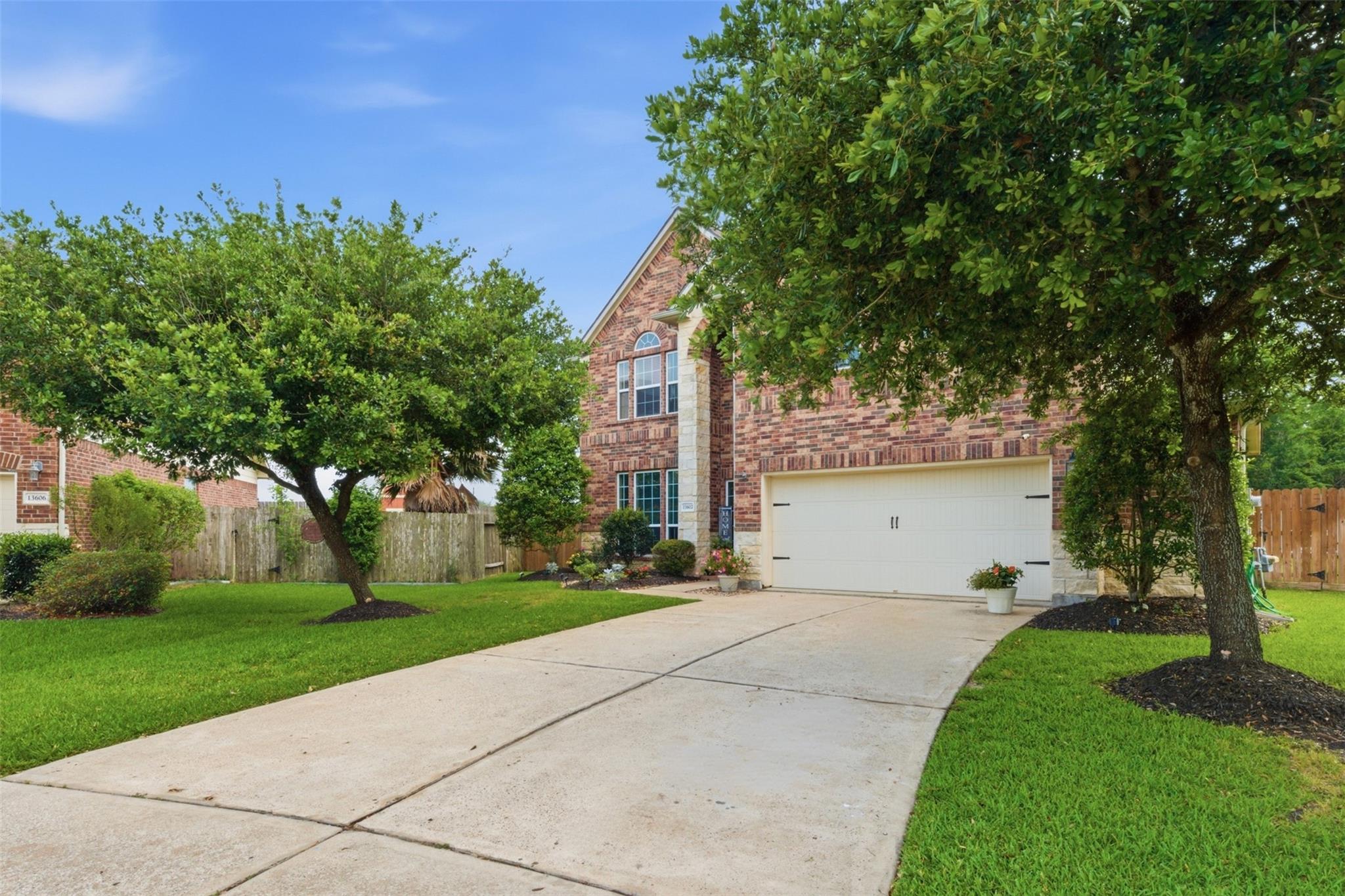 13602 Cotton Court