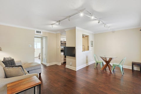Condo For Rent - 3402 Garrott Street #15<br/> Houston, TX 77006