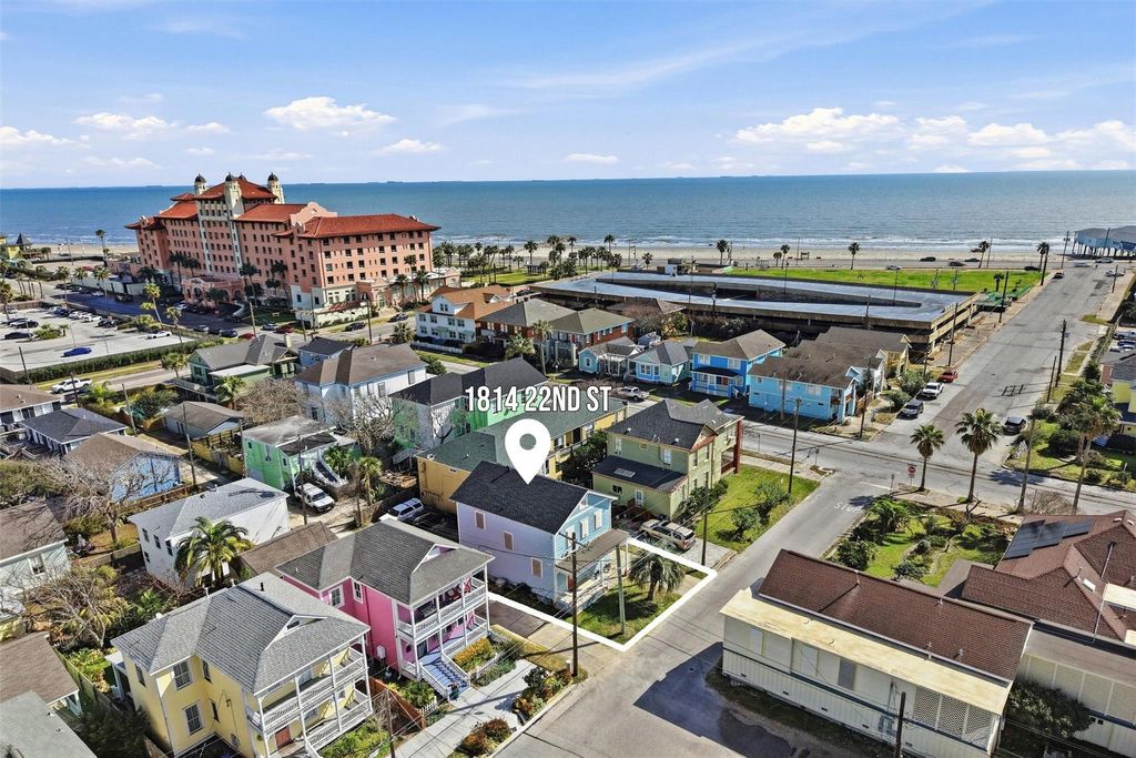 Photo of 1814 22nd Street, Galveston, TX 77550 (MLS # 18470293)
