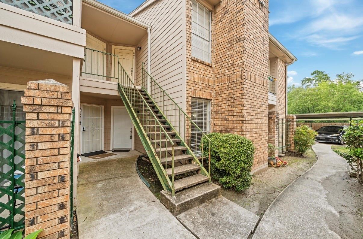 3770 Lovers Wood Lane 807