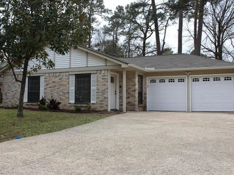 Photo of 55 E White Willow Circle, Spring, TX 77381 (MLS # 21464789)