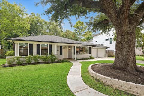 Photo of 2811 Conway Street, Houston, TX 77025 (MLS # 63571122)