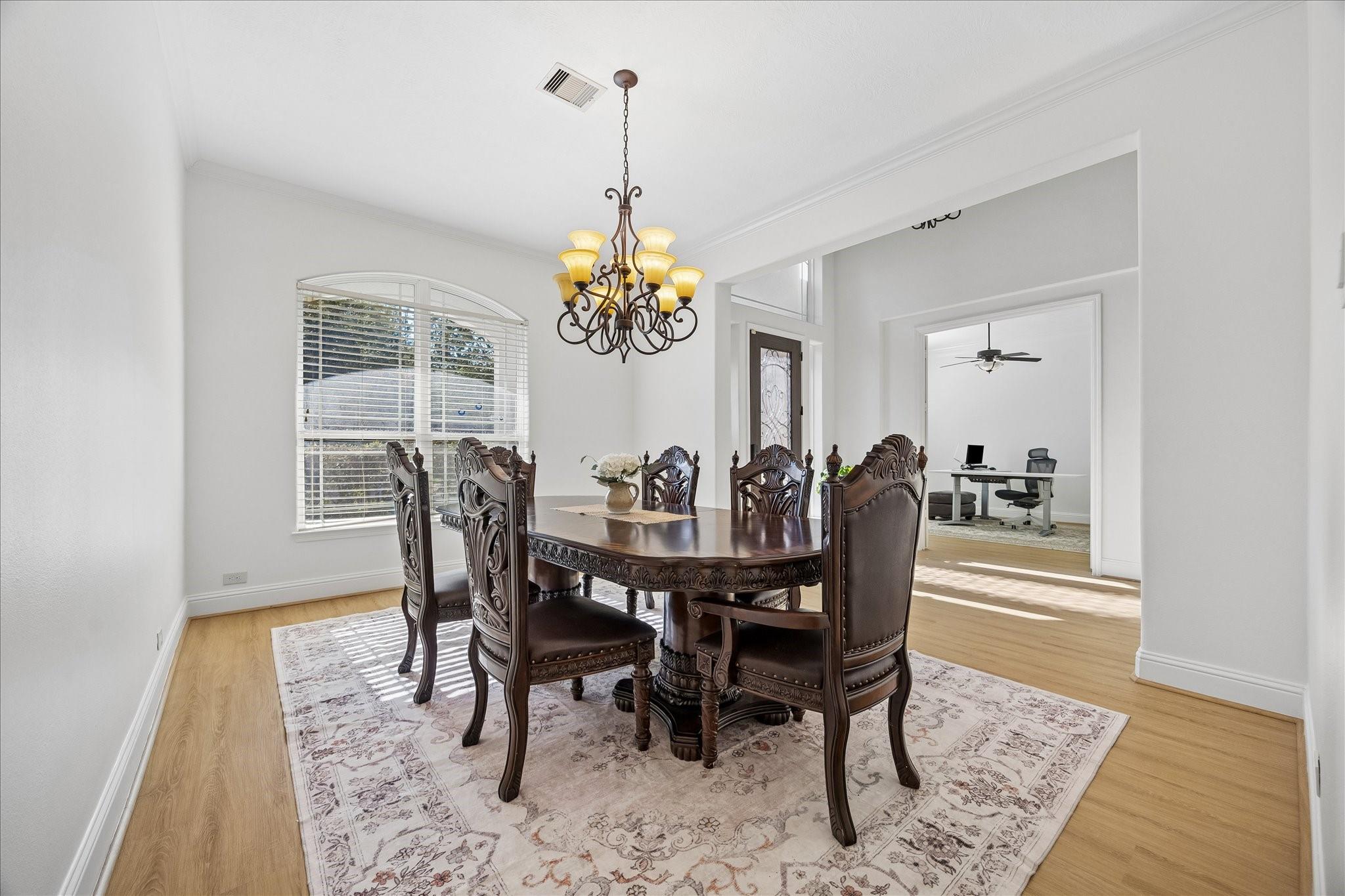 6119 Apple Bluff