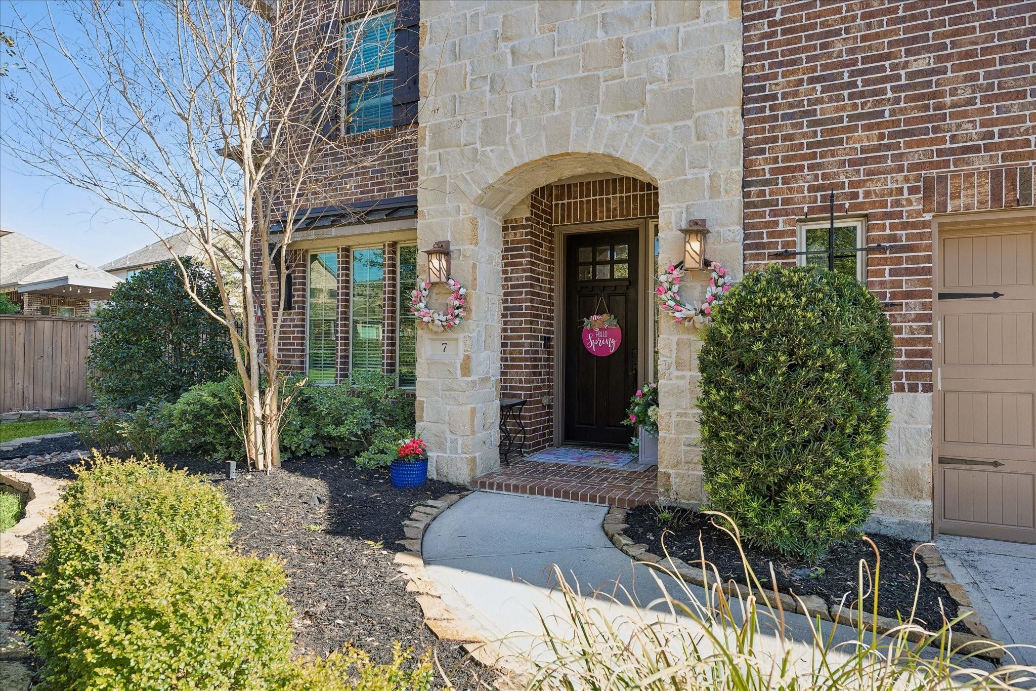 7 Alamito Canyon Place