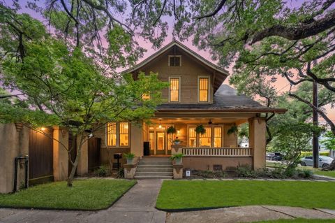 Photo of 945 Harvard Street, Houston, TX 77008 (MLS # 10267836)
