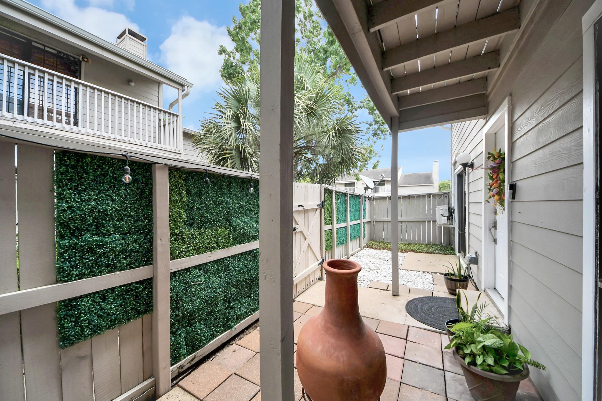 9512 Windswept Lane 9512
