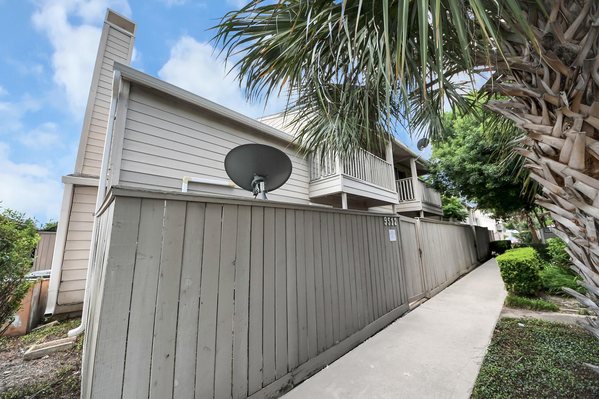 9512 Windswept Lane 9512