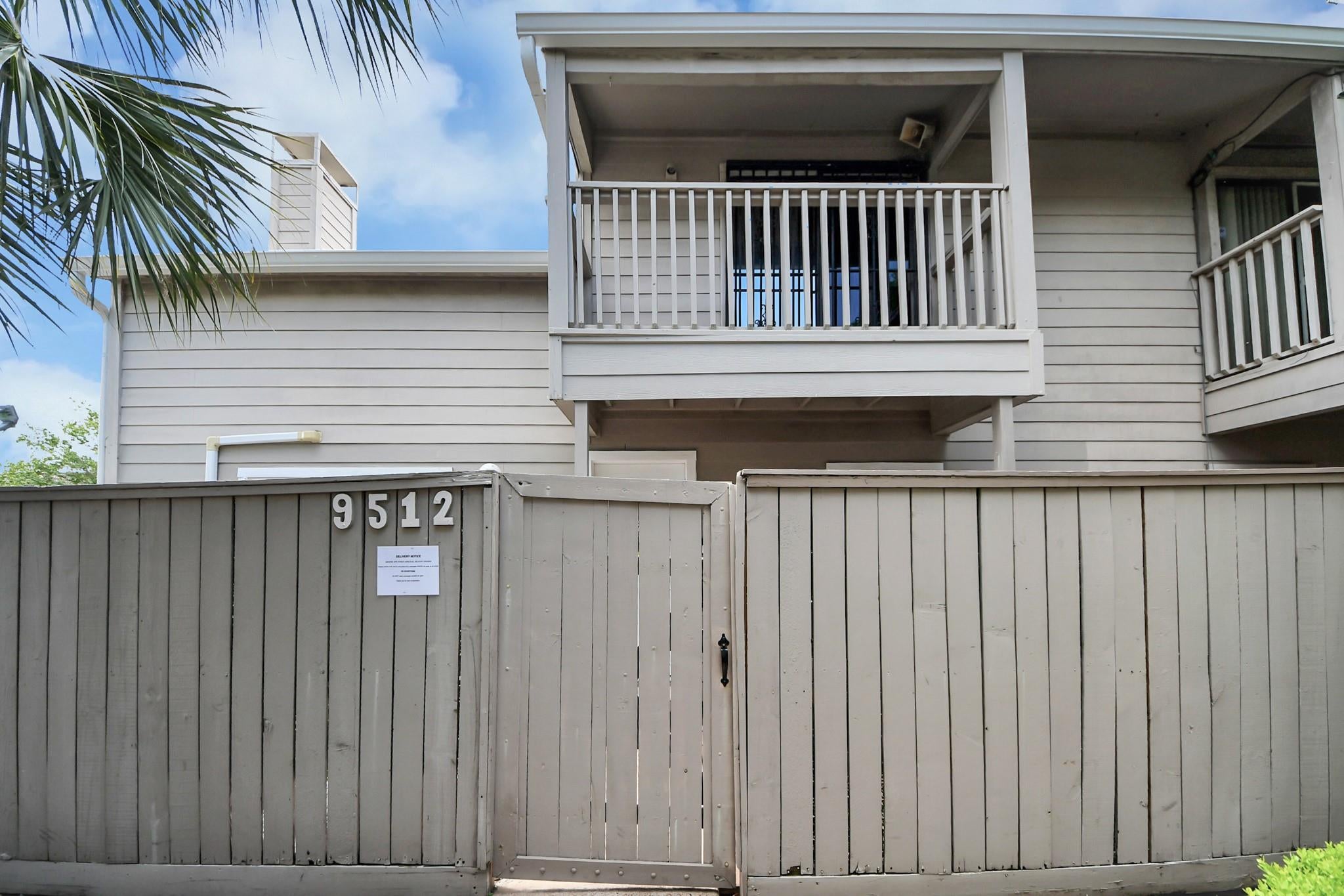 9512 Windswept Lane 9512