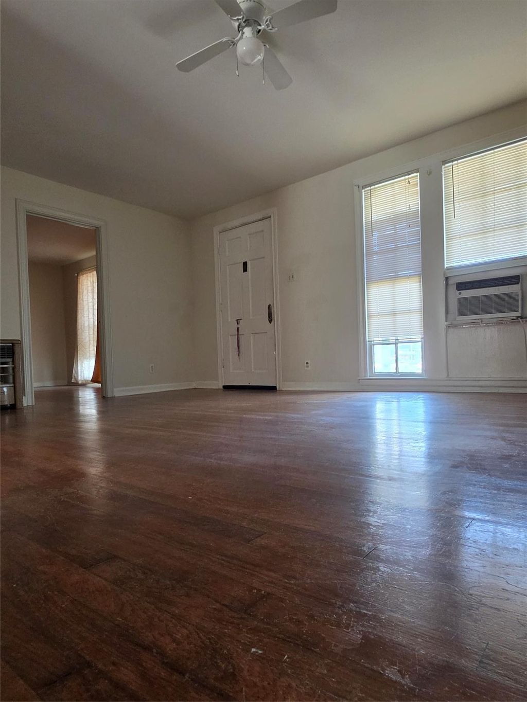 Photo of 3819 S Shepherd Drive #5, Houston, TX 77098 (MLS # 5083143)