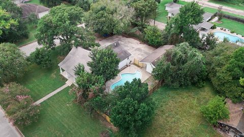 Photo of 2145 16th Street, Hempstead, TX 77445 (MLS # 20752142)