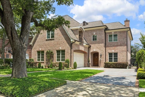 Homes For Sale - 3752 Robinhood Street<br/> Houston, TX 77005