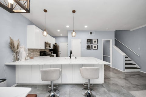 Photo of 3800 Tanglewilde Street #503, Houston, TX 77063 (MLS # 70563710)