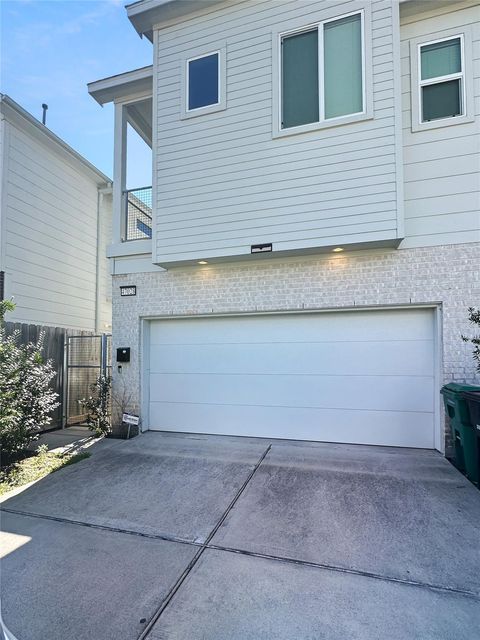 Photo of 4702 Oats Street #B, Houston, TX 77020 (MLS # 57458534)